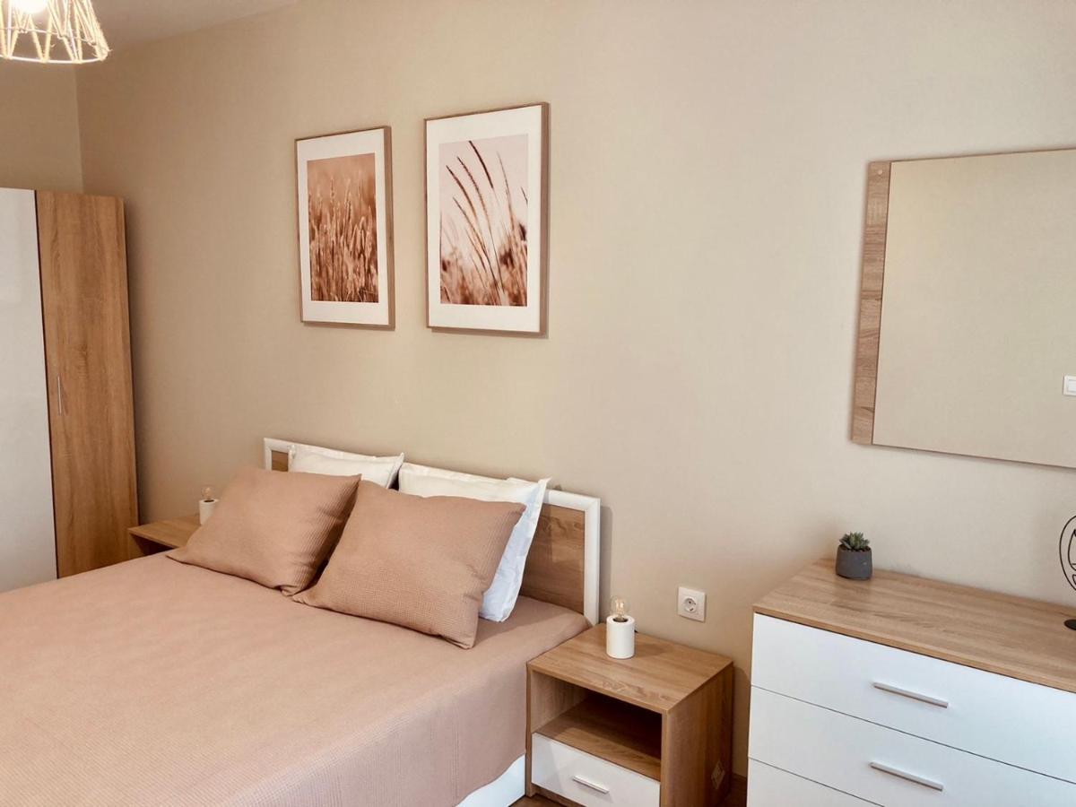 Pearl Apartments Burgas Bagian luar foto