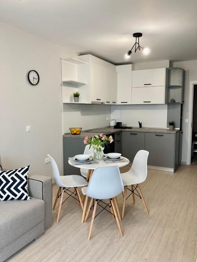 Pearl Apartments Burgas Bagian luar foto