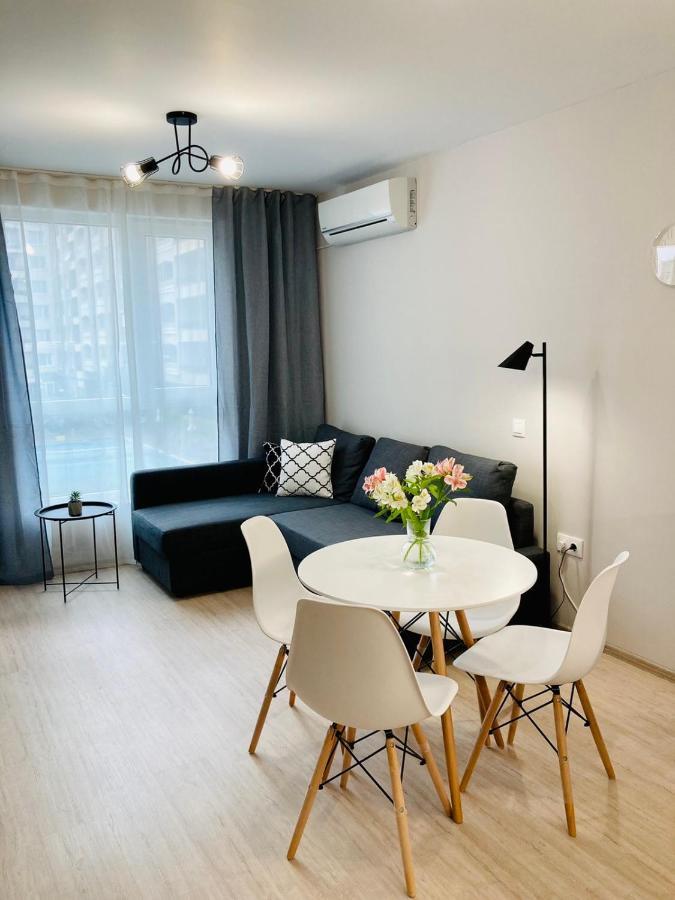 Pearl Apartments Burgas Bagian luar foto