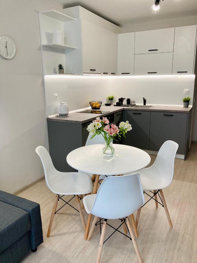 Pearl Apartments Burgas Bagian luar foto